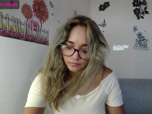 Sändningsbilder monica-squirt