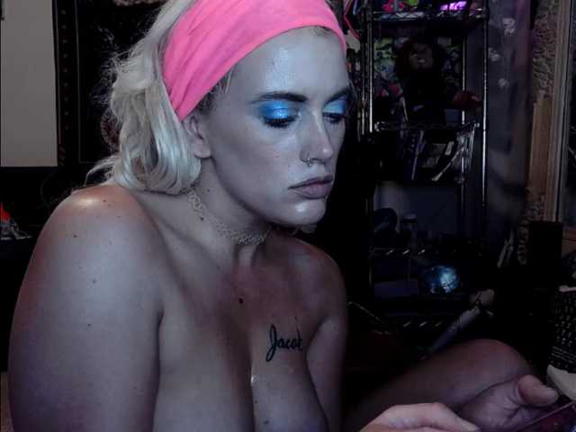 Sändningsbilder MourningThot