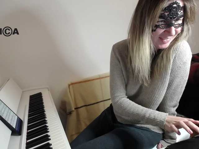 Sändningsbilder PianoGirl