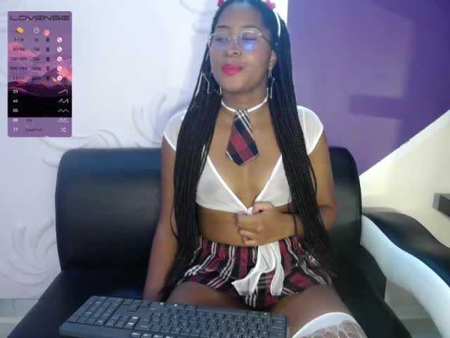 Foton NaomiDaviss Make cum with your tips! Lovense is actived #latina #ebony #lovense 500 Countdown, 348 won, 152 for the show!