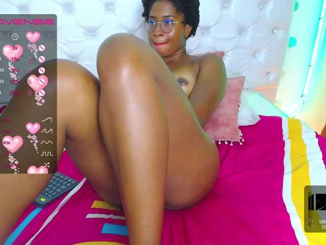 Foton naomidaviss45 #Lovense #Hairypussy #ebony .... Make me cum with your tips!! @total - Countdown: @sofar already raised, @remain remaining to start the show!