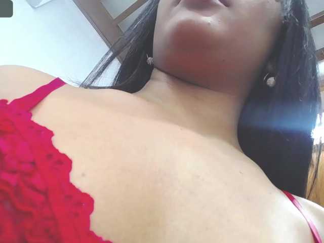 Foton NaomiJames hott naughty girl