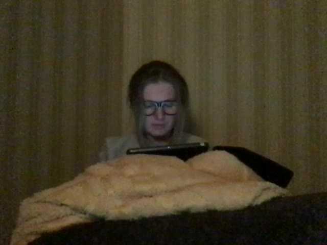 Sändningsbilder naturalblonde