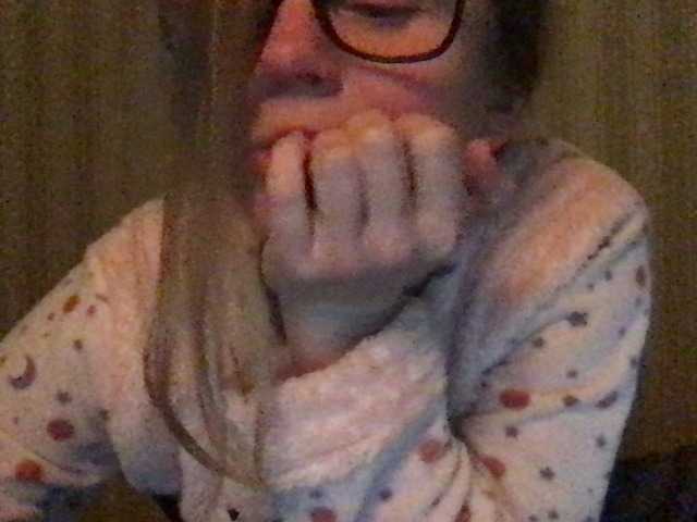 Sändningsbilder naturalblonde