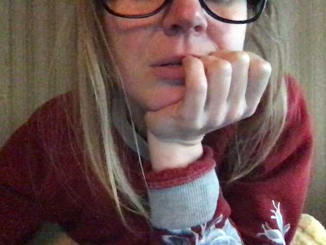 Sändningsbilder naturalblonde