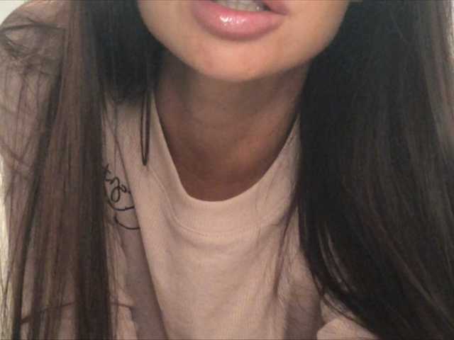 Sändningsbilder nicole21x