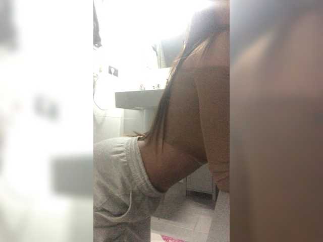 Sändningsbilder nicole21x