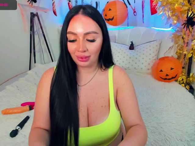 Foton NikitaGrey Please be my hero, to the goal left 500 tokens will do any hot sexy show