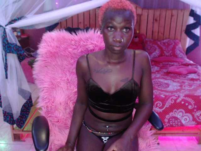 Foton Okoye19 hey guys welcome to my room, dnt forget to add me as friend and request with a tip