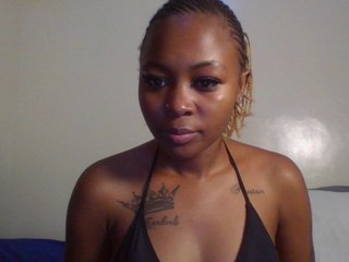 Erotisk videochatt Petite-queen001