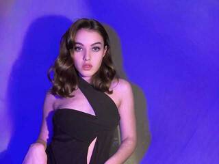 Erotisk videochatt PrettyJuna