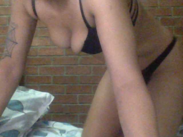 Foton Prettythang shower me tkn will go wild for you 2t0 10 tkns moan for 2 sec 10 2 20 2tkns for 5sec 25 to 35tkns for 10 sec twerk 20 tkns pussy fingering 30 tkns gagging 40 tokens