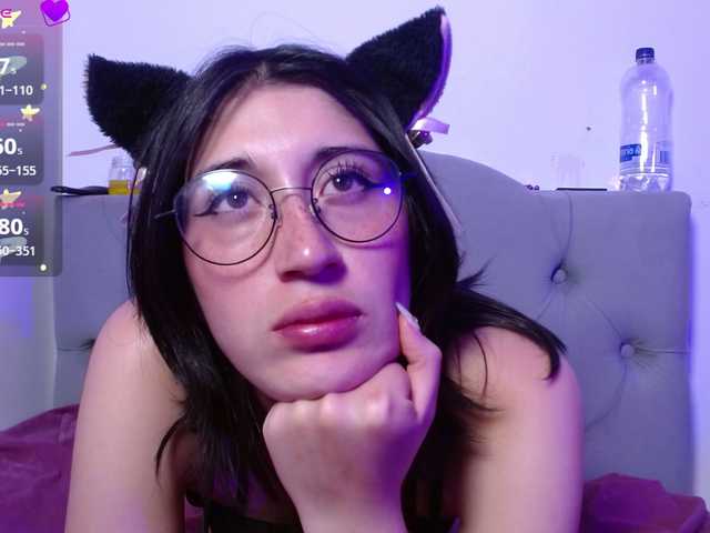 Foton Red-moonn let's play with my delicious wet pussy [9999 tokens remaining]