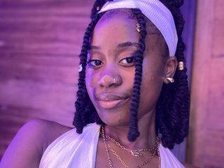 Erotisk videochatt Rominah90