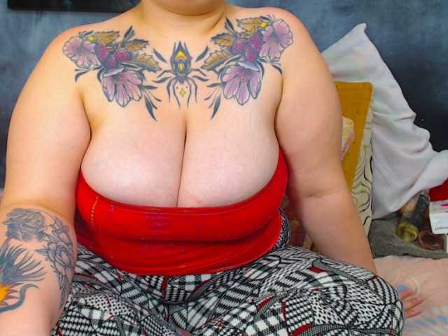 Foton ROXXAN911 Welcome to my room, enjoy it! #fuckpussy #bigtits #bbw #fat #tattoo #bigpussy #latina