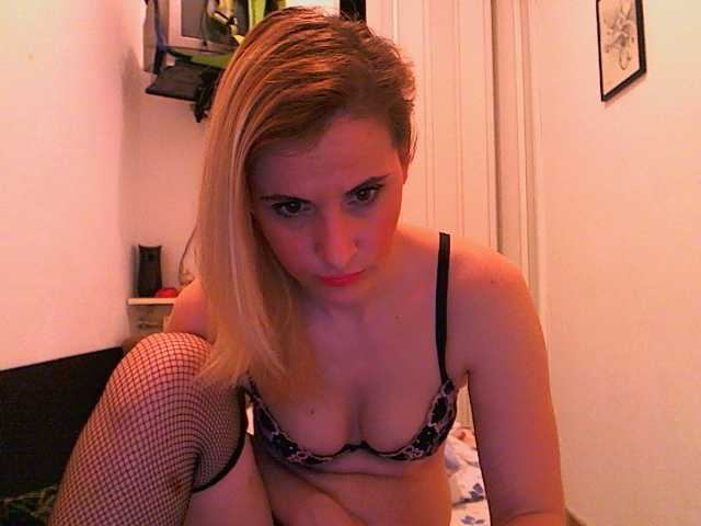 Sändningsbilder Roxycrazzy