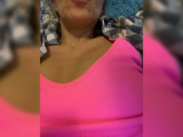 Foton SolaLola Hello) Privat 100 and play with me and my toys$100 Subscribe on my page and look at me in private​