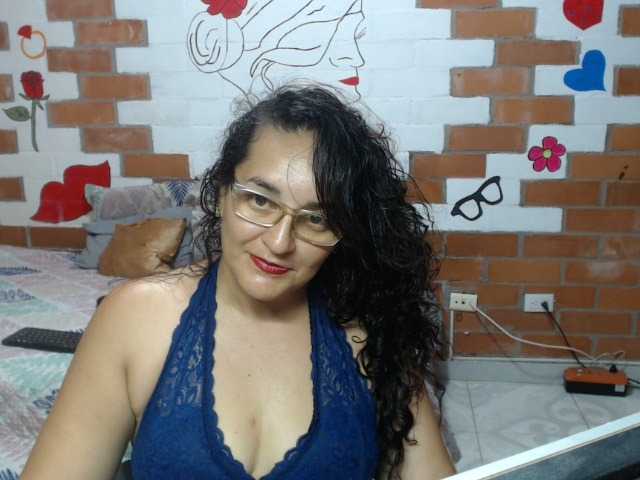 Foton SaimaJayeb Sound during the PVT or tkns show here !!!! I love man flirtatious and very affectionate *** Make me vibrate and my Squirt is ready for you ***#lovense #squirt #mature #hairy #anal #pvt