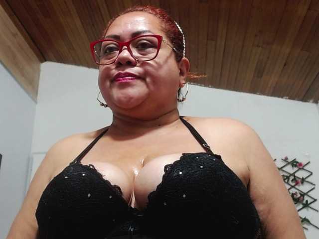 Foton Samantta-Jone Come and play with me sexy and hot #mature #bigboobs #milf #bbw #bigass MY GOALS IS: STREPTEASE