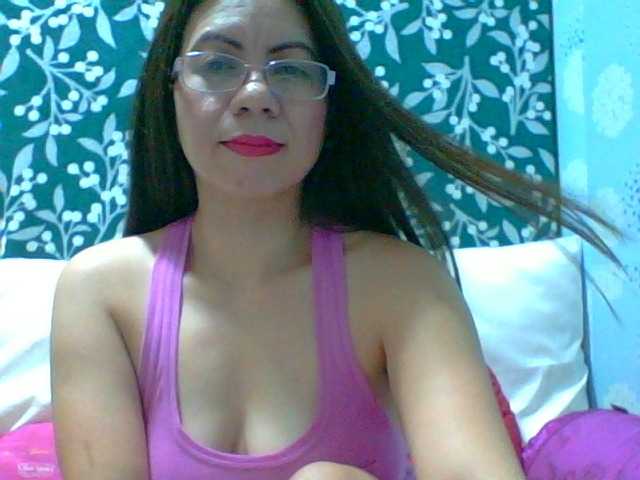 Foton Scarletteb hey guests welcome to my room..Show Boobs 20tk,Play my tits 24tk,Show feet 15tk, pussy view 44tk,show Ass 28tk ,Get naked 100tk Kiss 10tk..open cam 50tk..