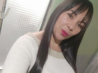 Erotisk videochatt SelennaRouss