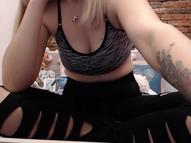 Foton Amanda_Marry SNAPCHAT 100 TOK !!!! 2 x lush and 1 x domi lets have fun and see me cuming :wink