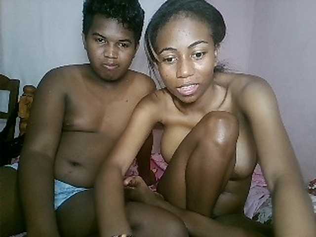 Sändningsbilder sexycouple32