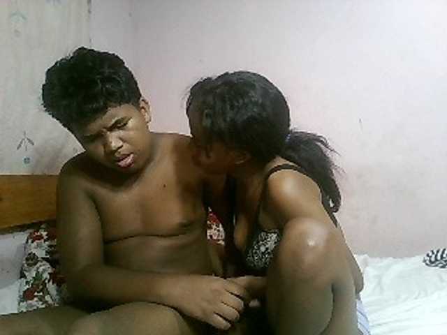 Sändningsbilder sexycouple32
