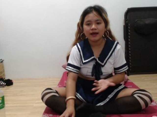 Foton ShailaJeen HI IM SHINE 18 YEARS OLD 25 FOR BOOBS 35 FOR ASS 45 FOR PUSSY 100 FOR NAKED 200 FOR PLY WELCOME TO MY ROOM IM NEW HERE