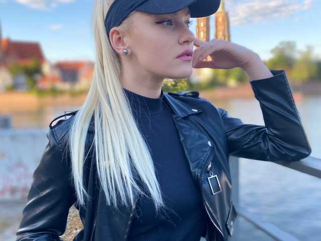 Erotisk videochatt SimonaPretty