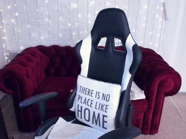 Sändningsbilder AnasteishaLux