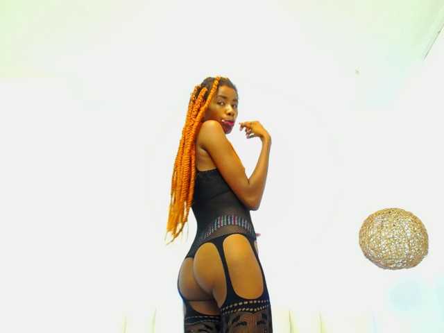 Foton SkarlettQueen #teen #nice #ass #girld don't miss my show HOT!!!