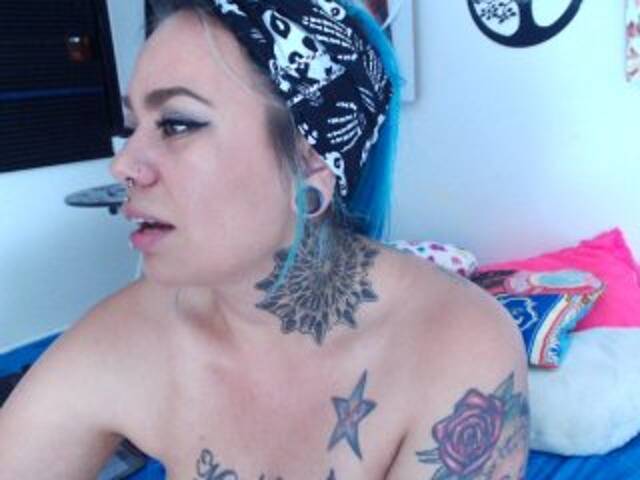 Sändningsbilder skyviolet