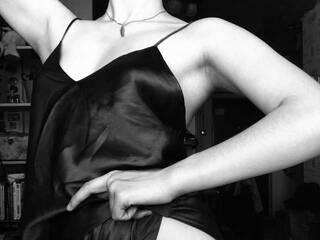 Erotisk videochatt small-monstr