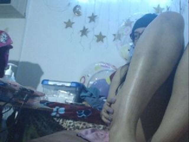 Sändningsbilder sofy_dirtyHot