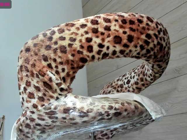 Sändningsbilder sofy_dirtyHot