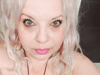 Erotisk videochatt SonyaHotMilf