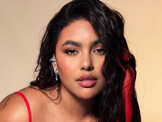 Erotisk videochatt Spicymonroe