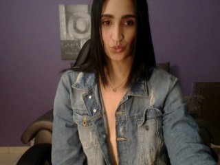 Foton Stacycross Striptease show - #latina #hot and #cute Do you want more? I don't believe #lovense #boobs #ass and so #sexy Do you want to be my #daddy?