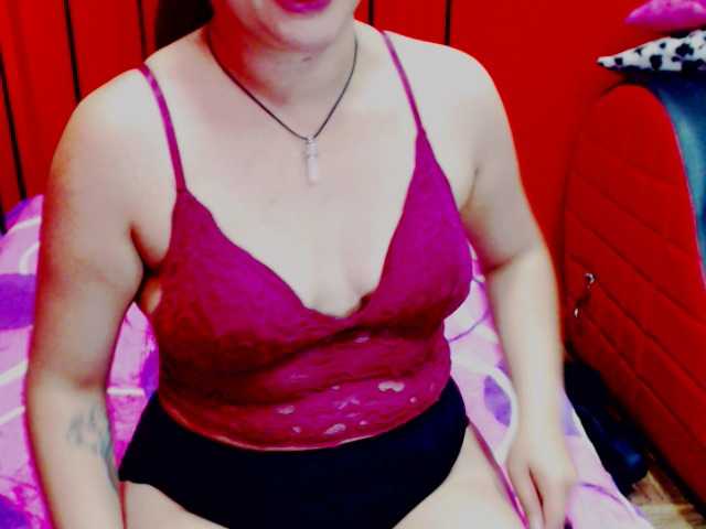 Foton Stephanyhot1 welcome to my room, I'm Stephany, add me to your favorites list and let's have pleasant orgasms ♥♥♥Would you like to experiment with the prohibited? Let's go private and find out