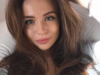 Erotisk videochatt Stesnyashka0