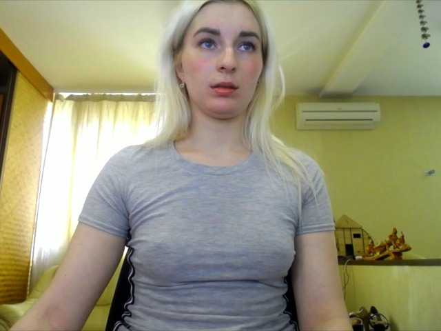 Foton SweetGia like 11 / ass 50 / chest 80 / feet 20 / control toys 199 10 min/more pvt c2c 25/33 ultra 33 sec/blowjob 60/snap355/ AHEGAO FACE 13/ naked 350/oil bobs 111/