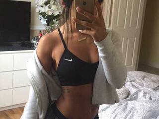 Erotisk videochatt Tamara-Hellen