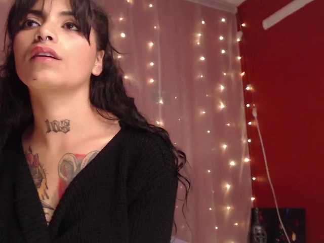 Foton terezza1 hey welcome to my room!!#latina#teen#tattos#pretty#sexy naked!!! finguer in pussy cum