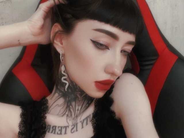 Foto av profilen ThinWhiteDuchess