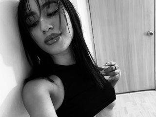 Erotisk videochatt tiny-sarah1