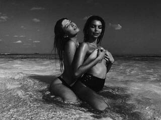 Erotisk videochatt twogirls3