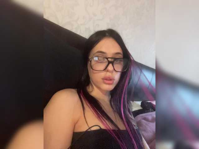 Sändningsbilder ursweetwaifu1