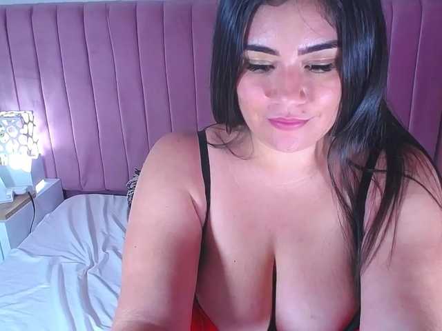 Foton VanesaJones hello guys im vanesa im new here ! i hope u enjoy with me this time come on and play with my tight and juice pussy #new #latina #bigbobs #bigass