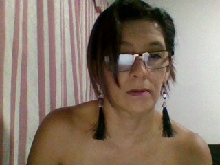 Foton venusmilf22 100 tk play pussy,150 tk anal,10 tk c2c